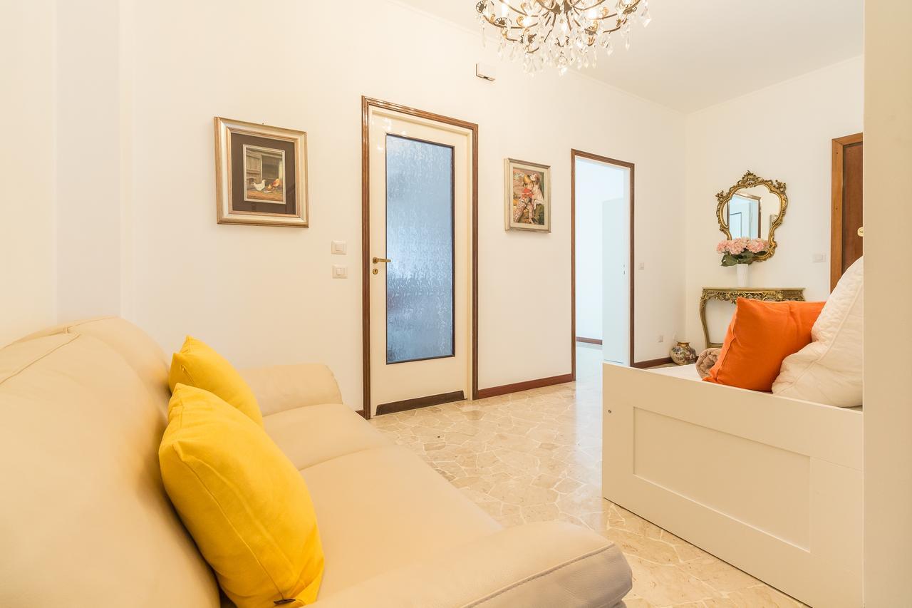Appartamento Alessia's Flat- Sondrio M3 Milano Esterno foto